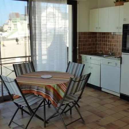 A Pair Sur Mer, Dans En Front De Mer, * Saint-Pair-sur-Mer